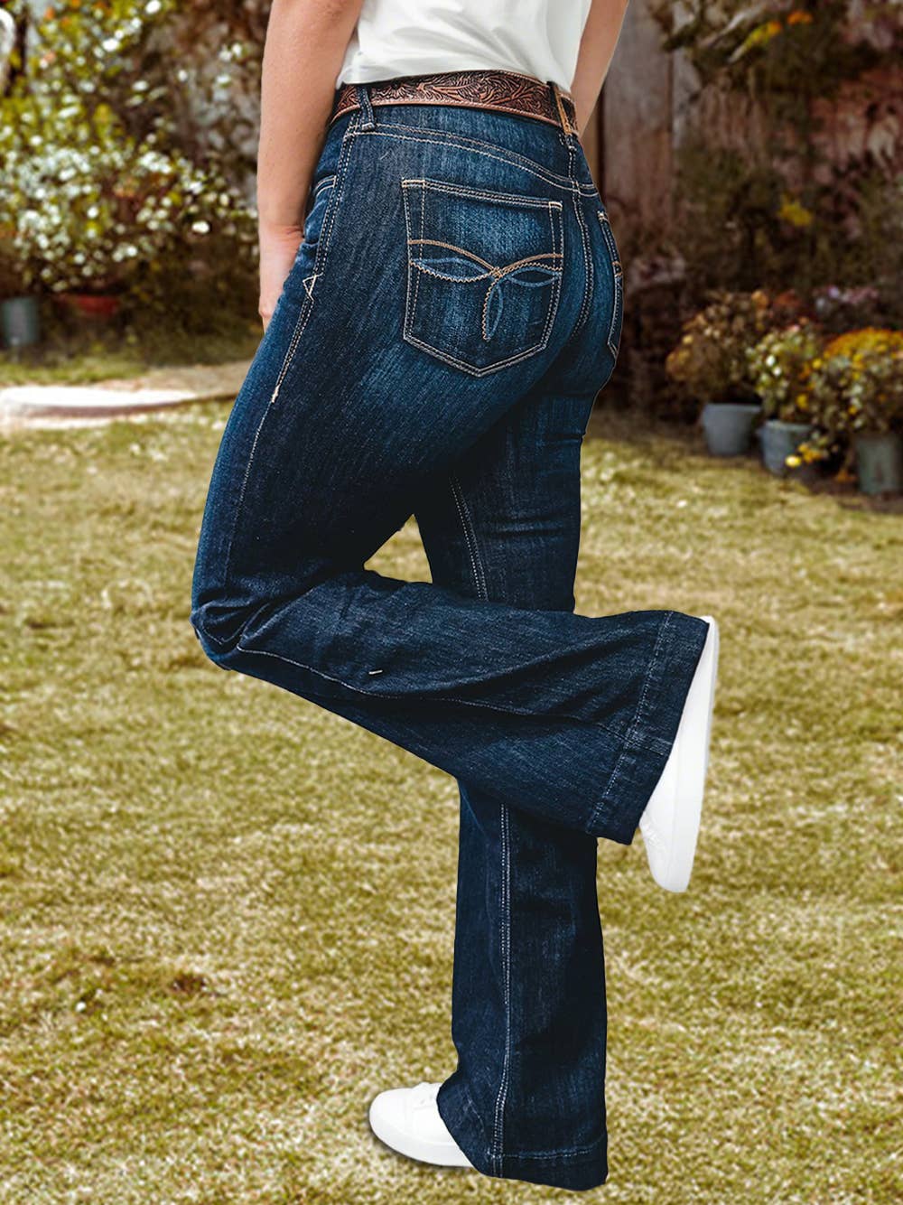 Western Stitch Patched Pocket Bootcut Jeans